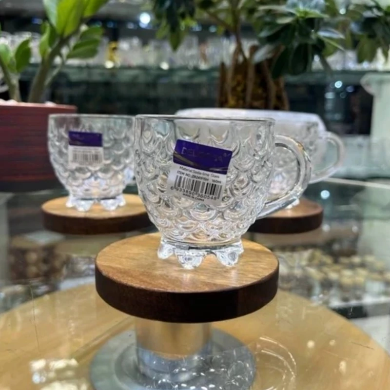 فنجون پایه دار وارداتی طرح پری