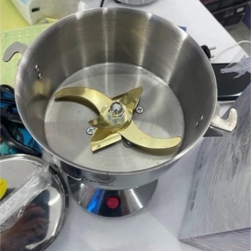 آسیاب صنعتی یونیک 200 گرمی 1800 وات با 1 گارانتی