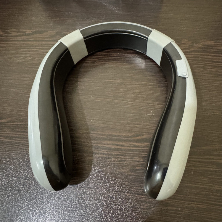 بخاری گردنی شارژی Wearable Personal Heater هیتر شخصی پوشیدنی