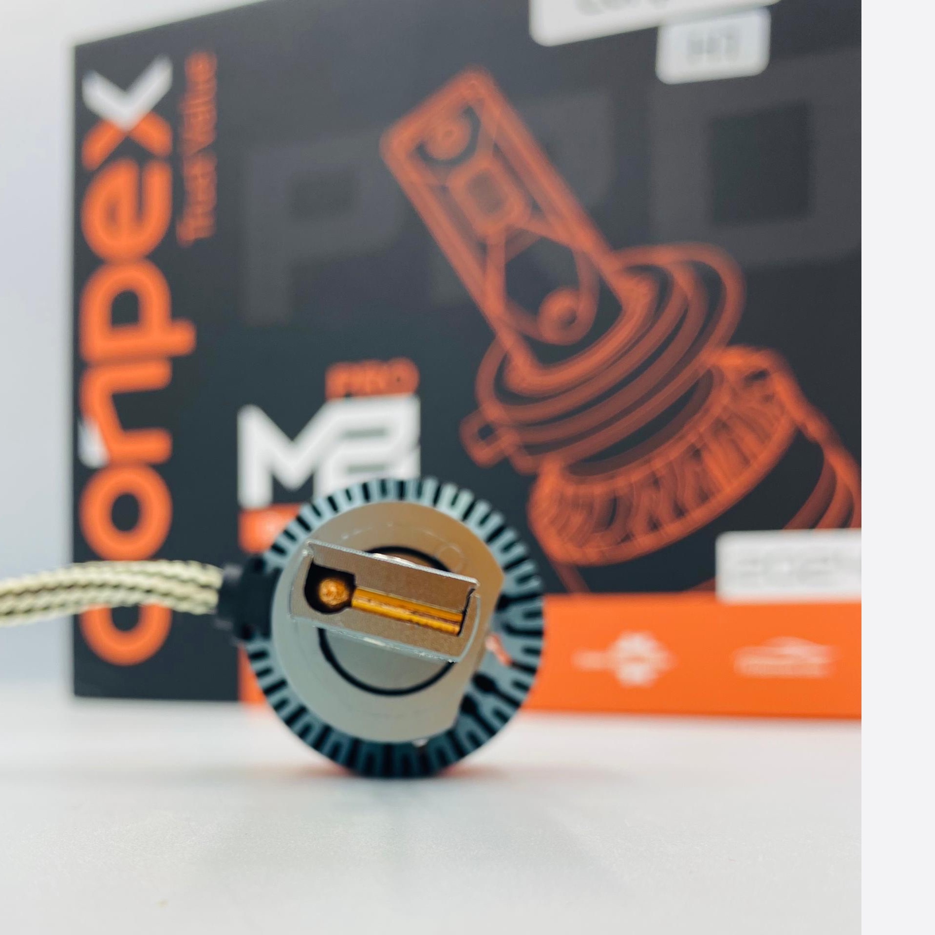 هدلایت conpex m8pro h4