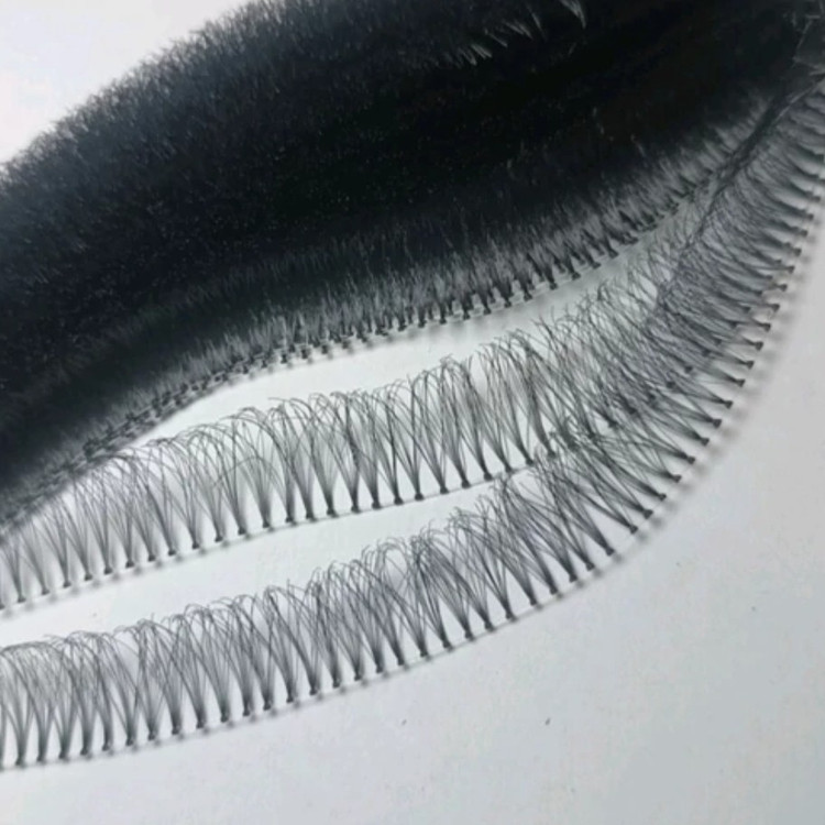 مژه ریسه ای 300 عددی سایز 14 عمده