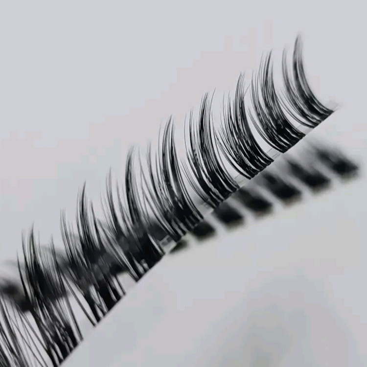 مژه لئو فیشر فوکس سایز 14 مژه ریسه ای فیشر فاکس مژه ریلی فیشر مژه مصنوعی ریسه ای فیشر لیو ابریشمی مژه والیوم موژه متری