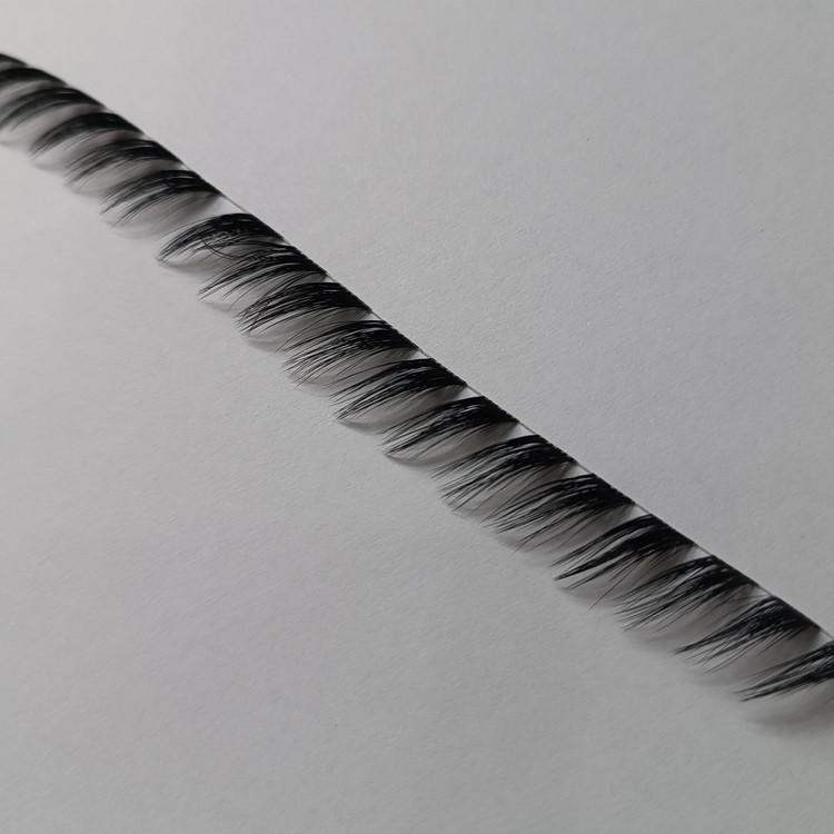 مژه فیشر لئو فاکس چپ و راست سایز 16 مژه مصنوعی ریسه ای فیشر فوکس انواع مژه ریسه ای کایلی کینگ مژه دوبل چسب کاشتمژه موجود