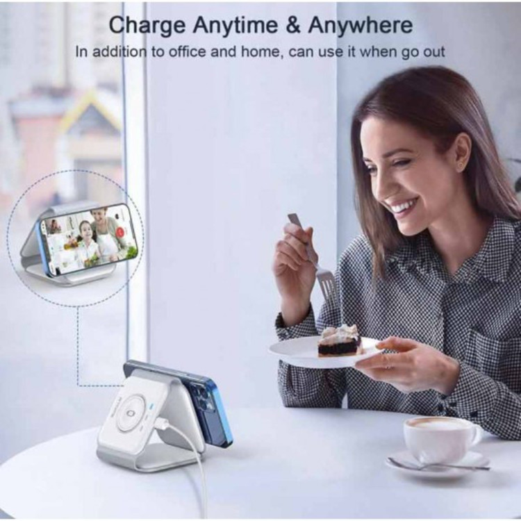 شارژر مگنتی وایرلس سه کاره 3 in 1 Foldable Wireless Charger Magnetic 3 in 1 Charging Station for Apple