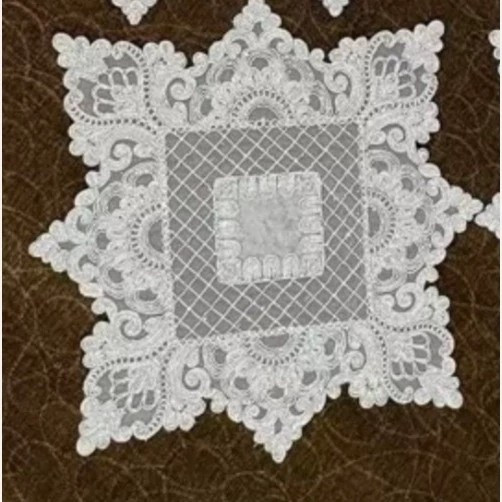 رومیزی 3 تکه جلومبلی و عسلی دانتل طرح ترک مدل شمشاد