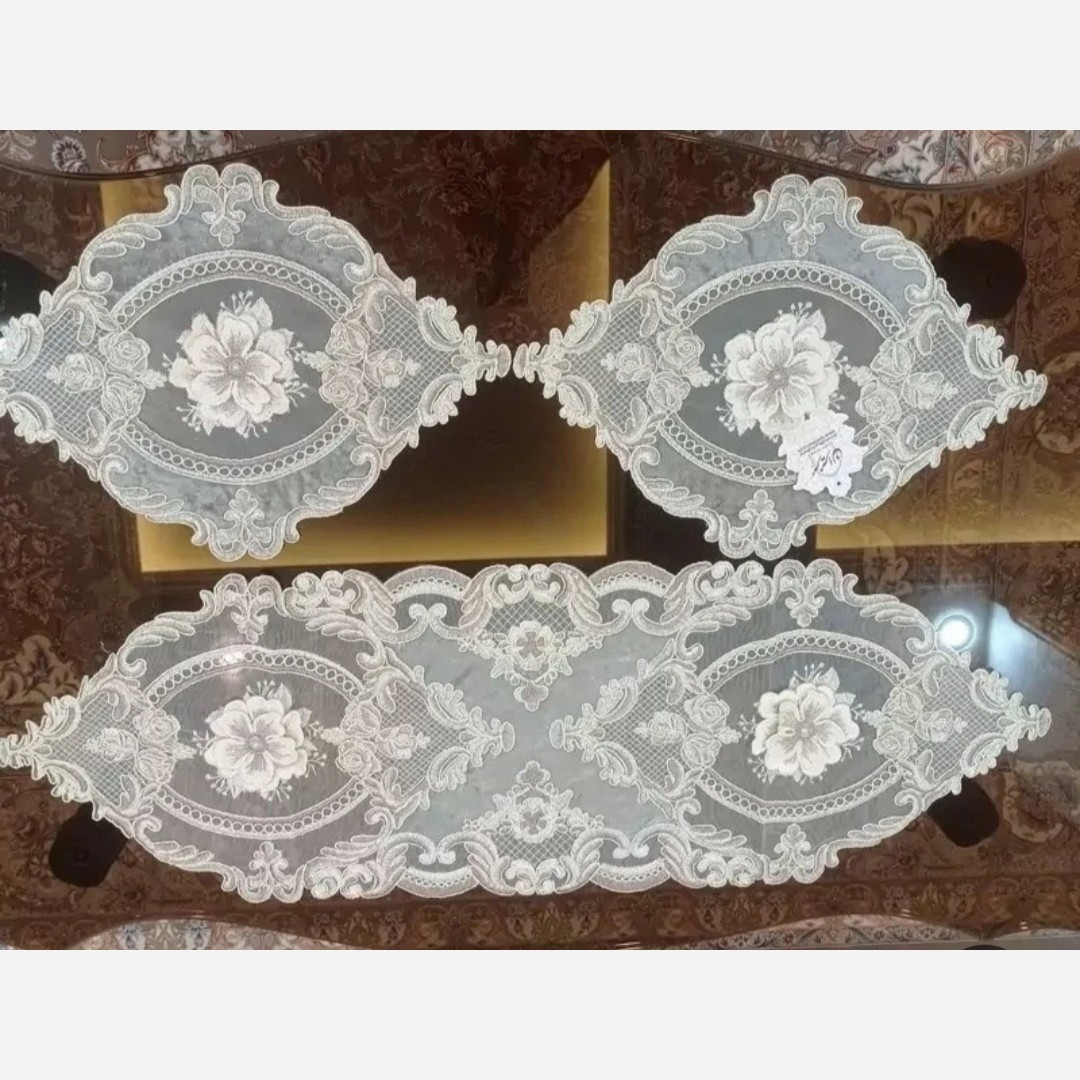رومیزی 3 تیکه مدل دانتل طرح گل برجسته